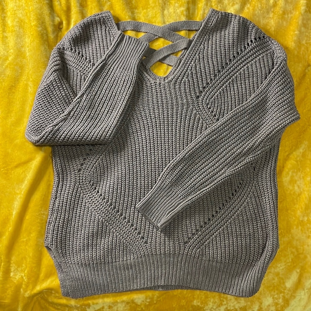 Mauve lightweight v neck sweater with cross back detail